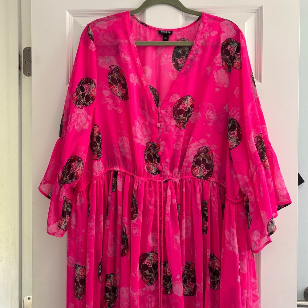 Torrid skull maxi dress chiffon floral pink summer fall 4X Halloween